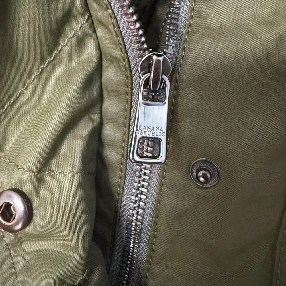 Banana Republic Utility‎ Jacket in Forest Green, size Small